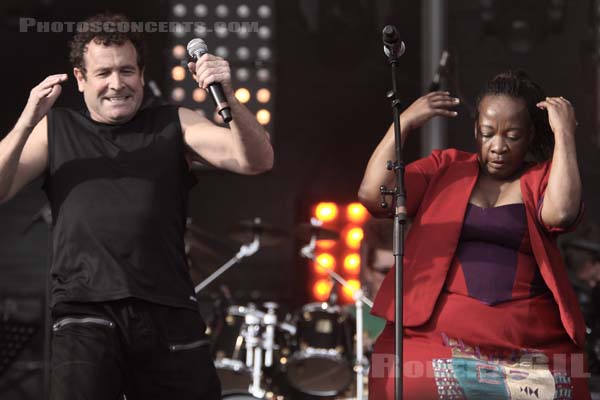 JOHNNY CLEGG - 2007-09-14 - LA COURNEUVE - Parc Departemental - Grande Scene - 